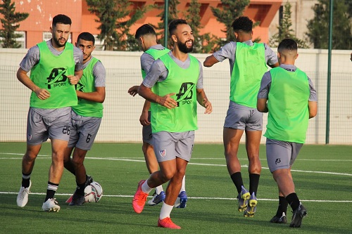 لاعبو المغرب التطواني يمتنعون عن التداريب بسبب تأخر صرف مستحقات مالية
