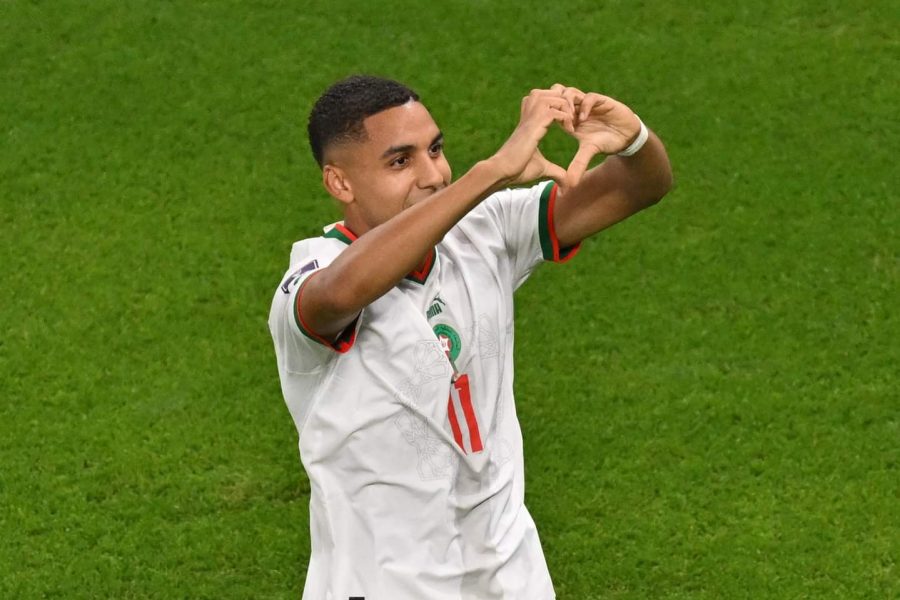 أندية عريقة تبدي اهتمامها بخدمات صابيري بعد تألقه مع "الأسود" في كأس العالم