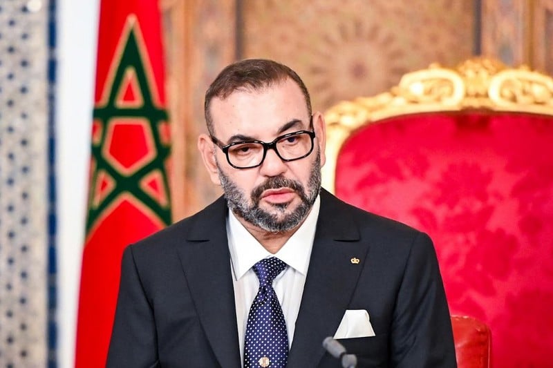 الملك محمد السادس يعزي أسرة "بيليه"