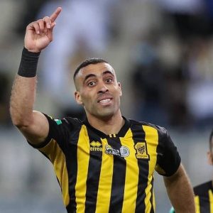 إدارة اتحاد جدة السعودي تشرع في مفاوضة حمد الله لتجديد عقده