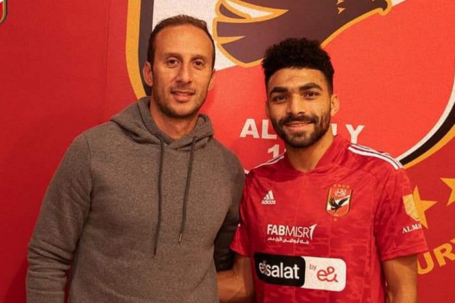 الأهلي المصري يضم المدافع خالد عبد الفتاح من سموحة