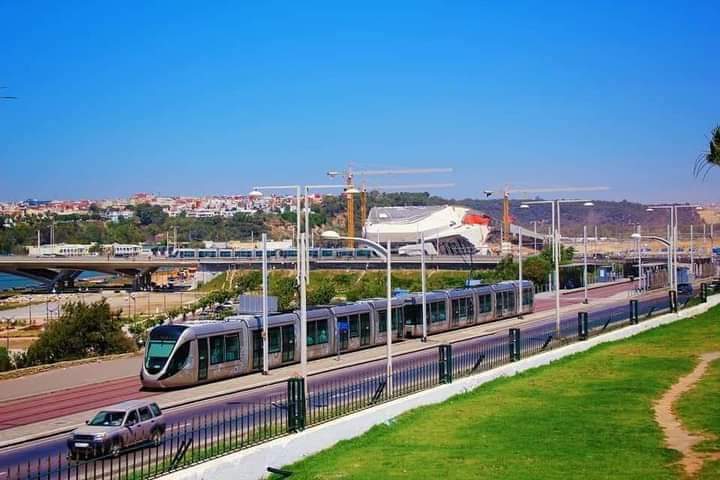 "مونديال الأندية" يوقف الطرق بشوارع الرباط