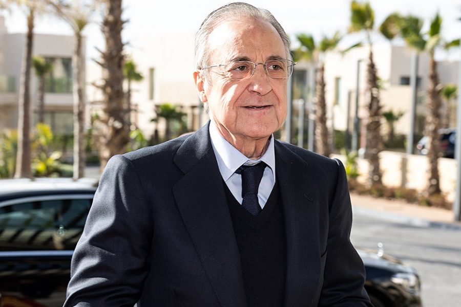 فلورنتينو بيريز يصل الرباط لمتابعة لقاء ريال مدريد والأهلي المصري