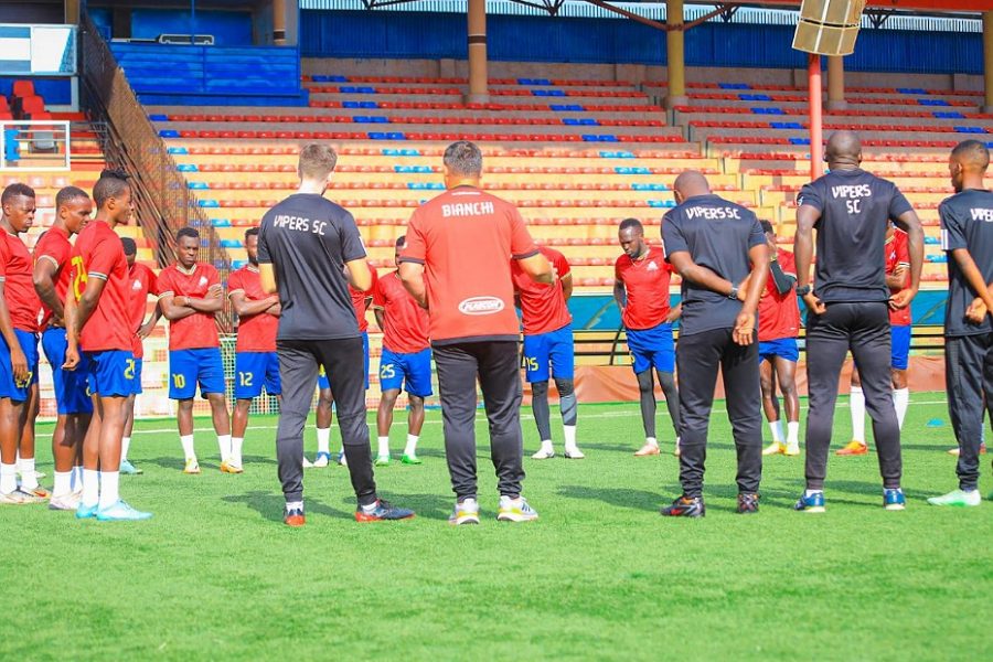 يهم الرجاء.. فايبرز يستعيد لاعبه في آخر لحظة قبل السفر إلى الدار البيضاء استعداد لمباراة الجمعة