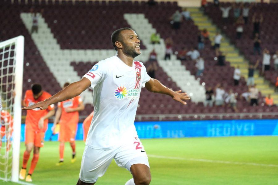 لا عرض رسمي من المغرب لضم الكعبي واللاعب يطمح إلى مواصلة مشواره في أوروبا