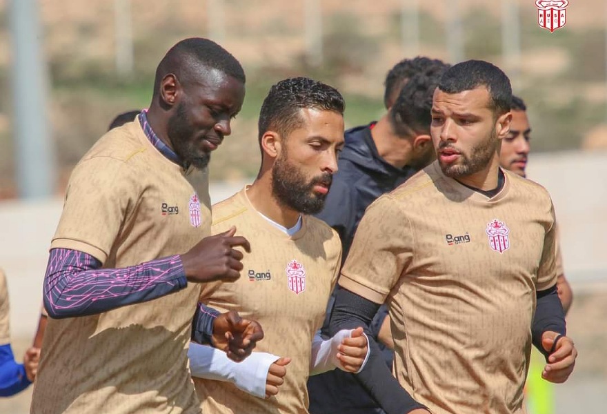 22 لاعبا في لائحة الحسنية لمواجهة الرجاء