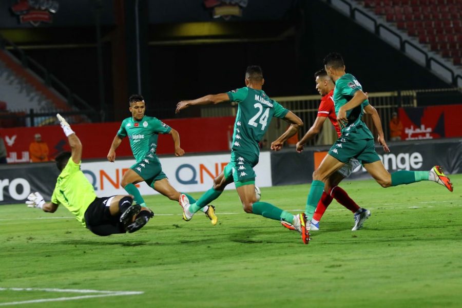 الأهلي يستعيد مدافعيه المصابين وكولر يجهز أفشة وشادي للرجاء