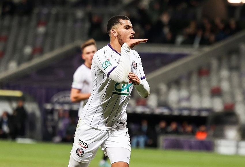أبو خلال يقود تولوز للفوز على لوريان في الدوري الفرنسي