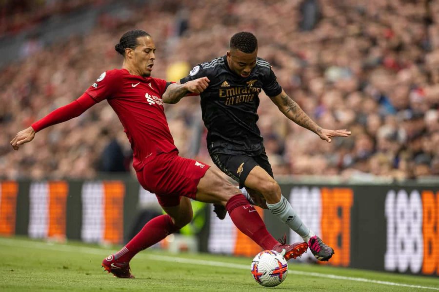 ليفربول يحرم أرسنال من فك عقدة (آنفيلد) بتعادل مثير في الدوري الإنجليزي