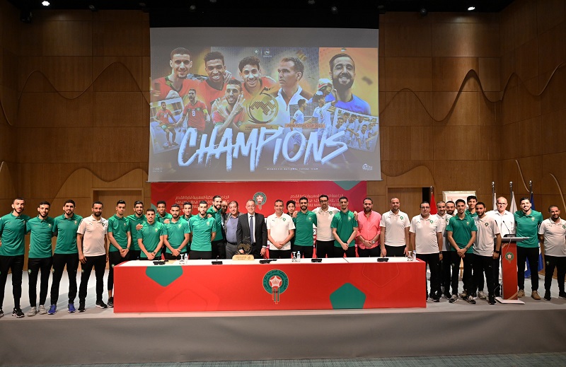 فوزي لقجع يستقبل أسود "الفوتسال" ويقرأ الرسالة الملكية على مكونات المنتخب