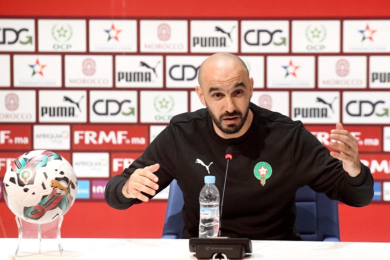 الركراكي يُؤكد غياب لاعب بارز عن لقاء الرأس الأخضر ويُعلق: لدينا 3 مهاجمين كبار
