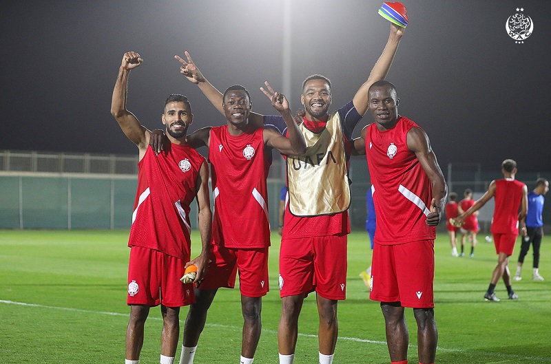 الوداد يخوض أول تدريب في السعودية