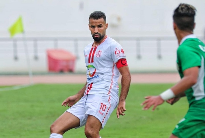 إصابة في الفخذ تغيب آيت محمد الوافد الجديد على الوداد الرياضي لمدة شهر