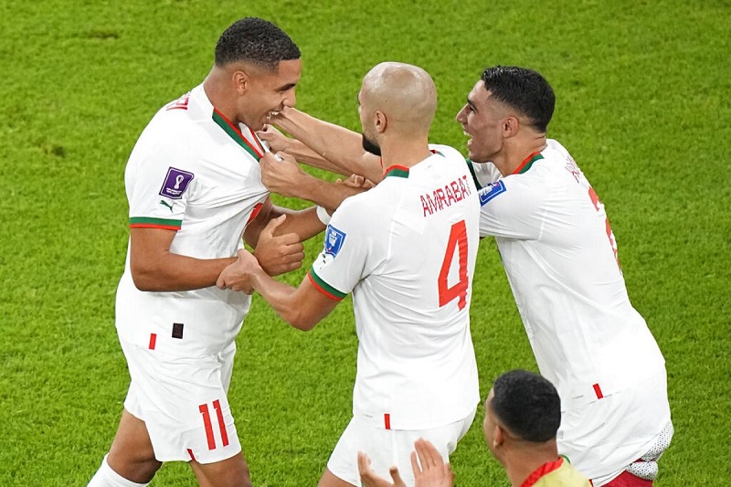 مدرب فيورنتينا يكشف سبب غياب أمرابط والصابيري عن مواجهة رابيد فيينا
