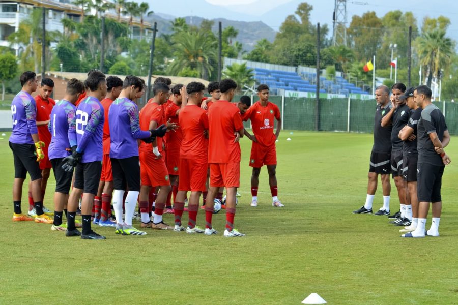 "الأشبال" يستعدون في قطر لكأس العالم