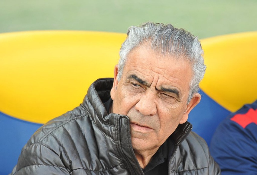 "كاف" يتفاعل مع الهزة التقنية في الوداد.. ويحدد رهان البنزرتي