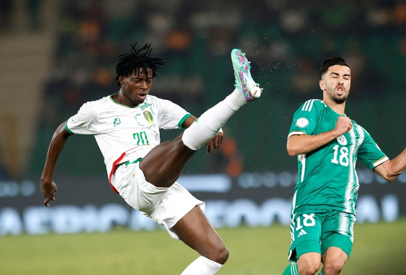 موريتانيا تخرج الجزائر من كأس أمم إفريقيا وأنغولا تهزم بوركينافاسو