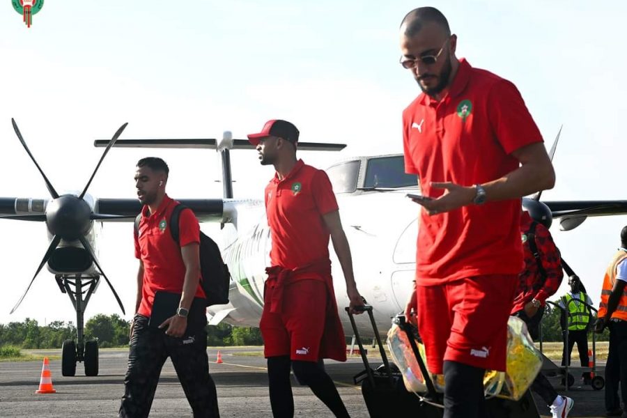 بعثة المنتخب المغربي تصل إلى سان بيدرو الإيفوارية استعدادا للكان