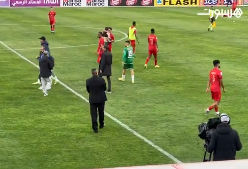 فرحة لاعبي الرجاء بالفوز على يوسفية برشيد