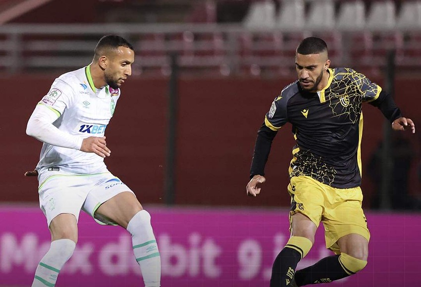 التعادل السلبي ينهي مباراة اتحاد تواركة والرجاء الرياضي في الدوري الاحترافي