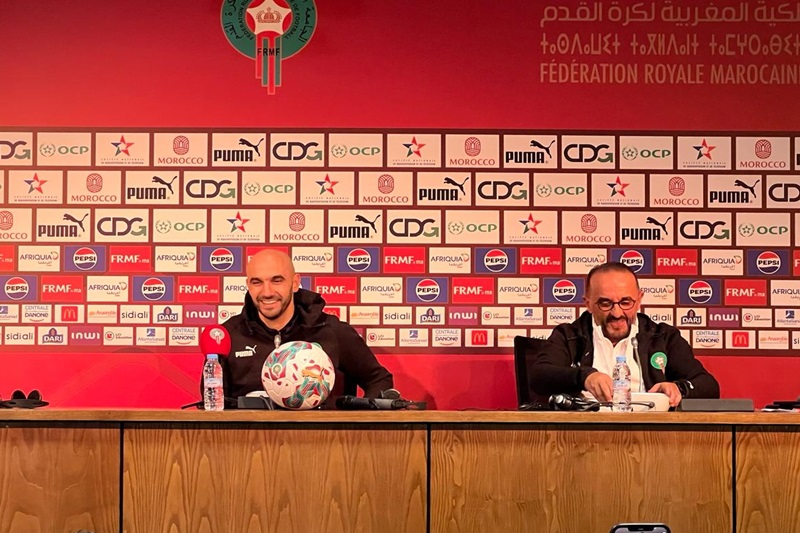 الركراكي يكشف لـ"هسبورت" حل مشكل مركز الظهير الأيسر في المنتخب