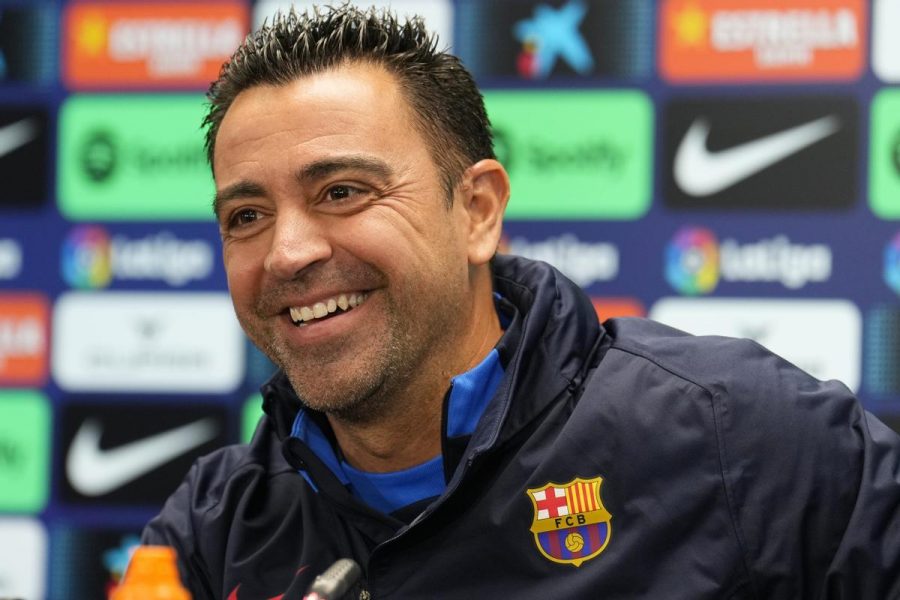 تشافي يعلق على تأهل برشلونة للربع