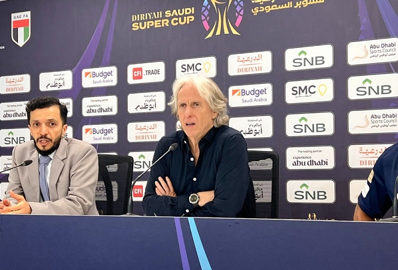 مدرب الهلال: رونالدو يعاني دائما أمامنا