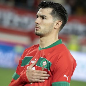 إبراهيم دياز.. فنان من مسرح الملوك آثر الإبداع بألوان "أسد الأطلس" 