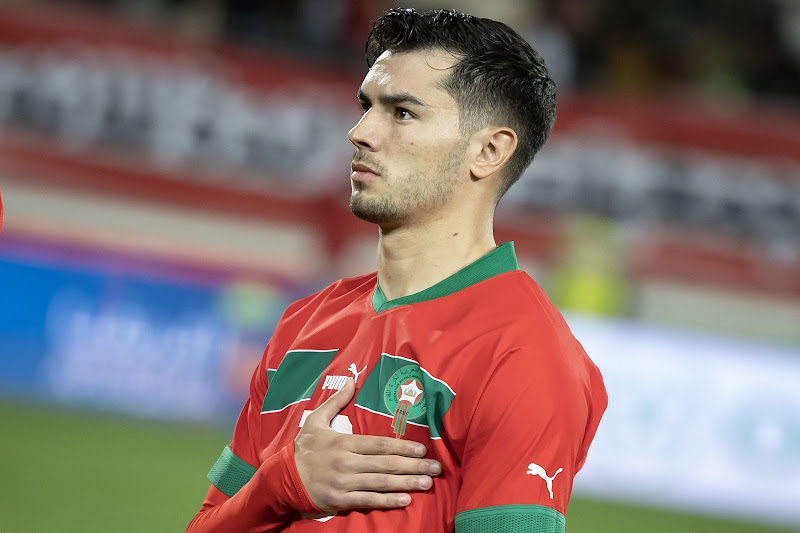 إبراهيم دياز.. فنان من مسرح الملوك آثر الإبداع بألوان "أسد الأطلس" 