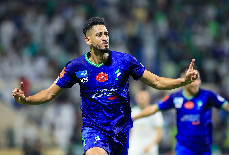 مراد باتنا يخضع للعلاج ولا يشارك في تدريبات الفتح السعودي
