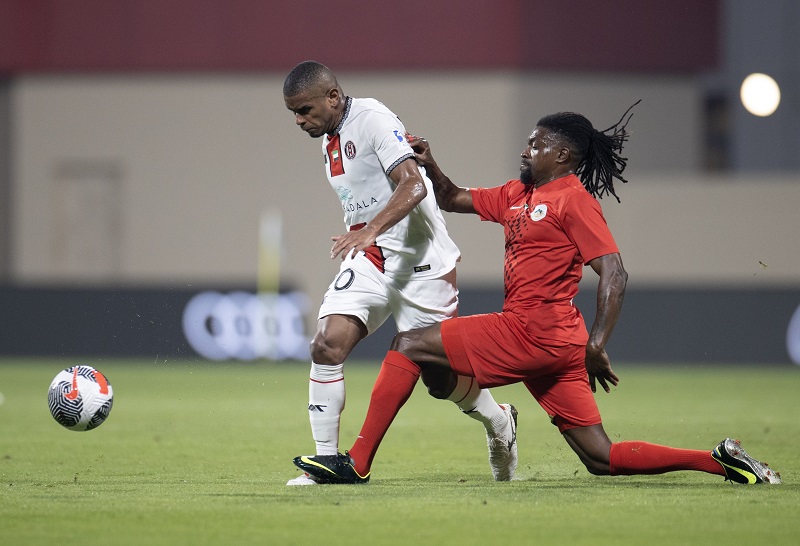 الظروف الجوية تؤجل الدوري الإماراتي