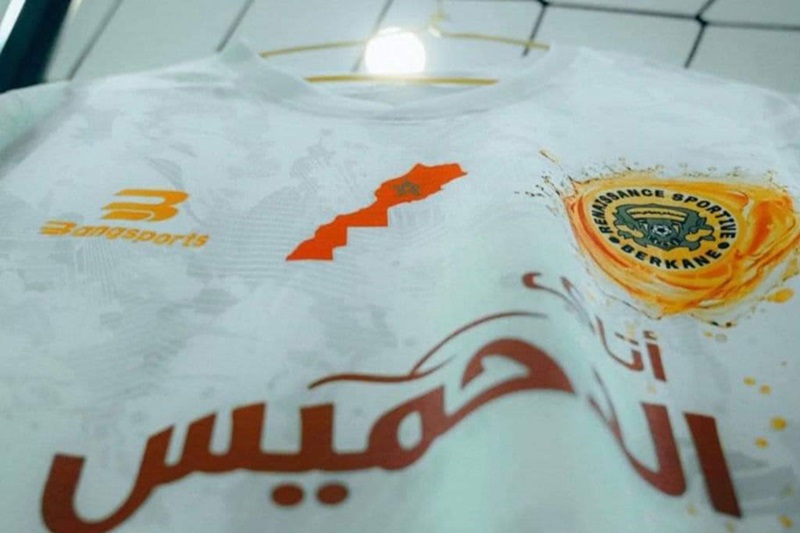 محامي الشركة المكلفة بأقمصة النهضة ينذر الاتحاد الجزائري باللجوء للقضاء