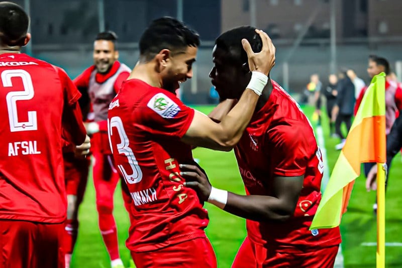 التعادل سيد الموقف بين أكادير ووجدة
