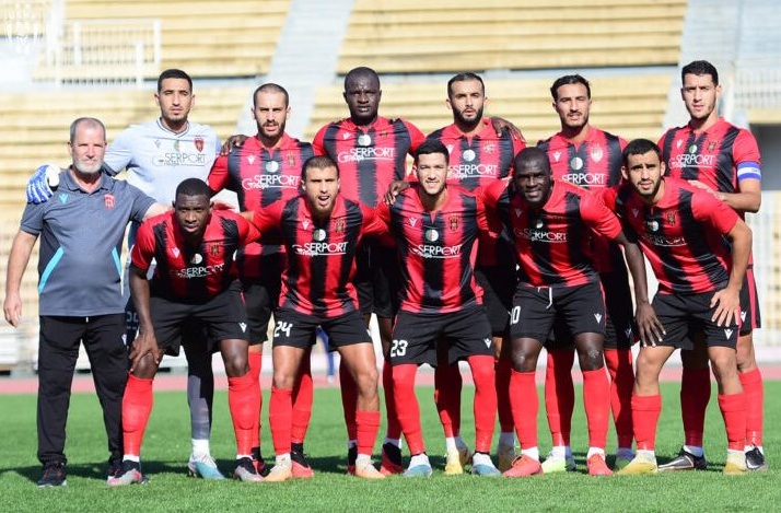 اتحاد الجزائر يطالب "الكاف" اعتباره فائزا