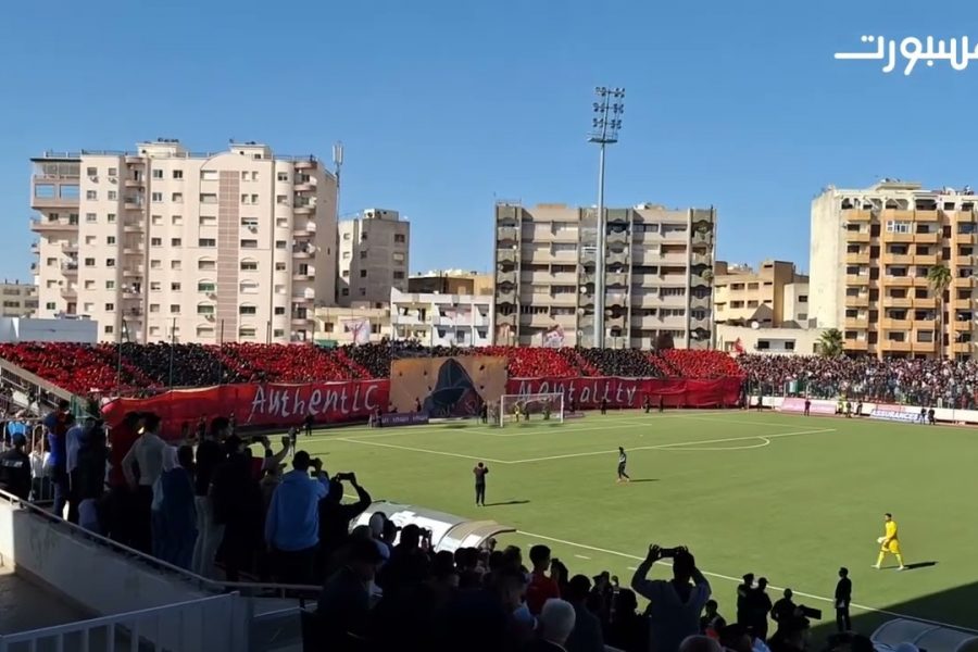 جماهير النادي المكناسي تخلق الحدث في مباراة جمعية سلا