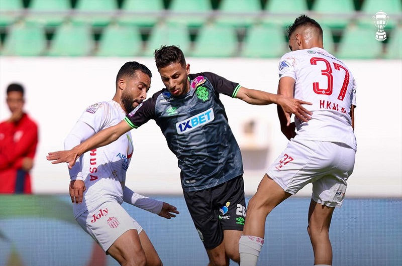 الرجاء الرياضي يكتسح حسنية أكادير برباعية ويتأهل إلى نصف نهائي كأس العرش
