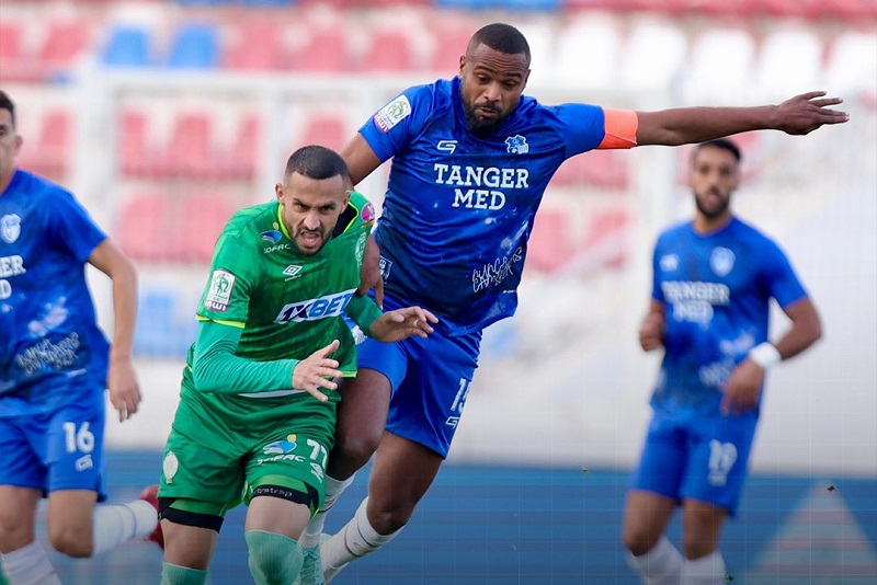 ريمونتادا رجاوية على اتحاد طنجة تبقي "النسور" في التنافس على الدوري الاحترافي