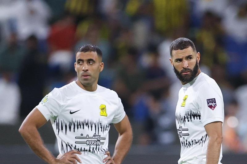 بسبب بنزيما.. حمد الله على أعتاب مغادرة اتحاد جدة السعودي
