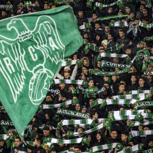 بادرة إنسانية من "إيغلز" بمناسبة العيد