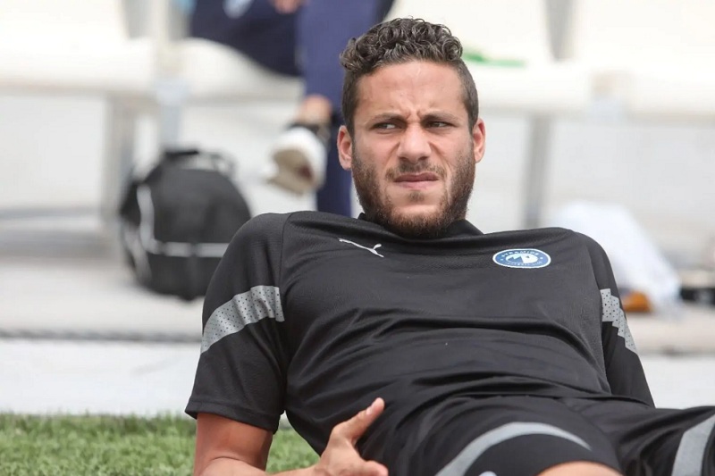 بيراميدز يتضامن مع صبحي في أزمته