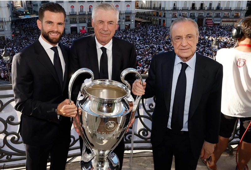 ريال مدريد الإسباني يحتفل بلقب دوري أبطال أوروبا بين جماهيره