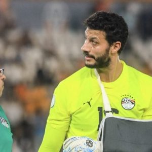 الوحدة "يطارد" الشناوي حارس الأهلي