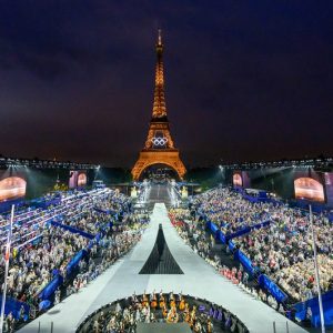 الانتقادات تدفع اللجنة المنظمة لأولمبياد باريس 2024 لحذف "فيديو" الافتتاح