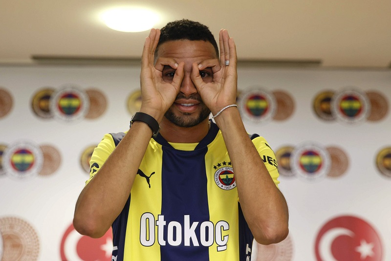 النصيري: سعيد بالتوقيع لفنربخشة.. وأتطلع لحصد الألقاب وإسعاد الجماهير