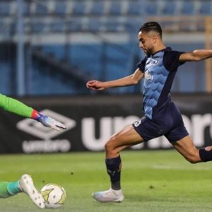 مدرب بيراميدز المصري يشيد بالشيبي