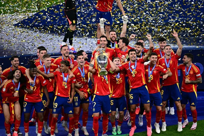 إسبانيا بطلة لكأس أمم أوروبا للمرة الرابعة في تاريخها على حساب إنجلترا