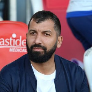 هرماش يشرف على تدريب نيم الفرنسي