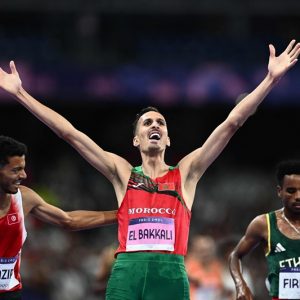 البقالي يُحافظ على عرشه الأولمبي ويُحرز ذهبية 3 آلاف متر موانع بأولمبياد باريس