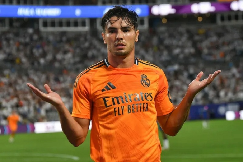 دياز يحسم مستقبله مع ريال مدريد
