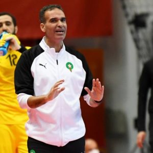 "أسود القاعة" يقلبون الطاولة على فنزويلا